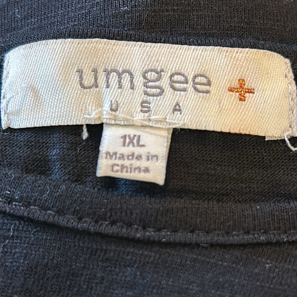 Laced top by Umgee - Picture 2 of 3